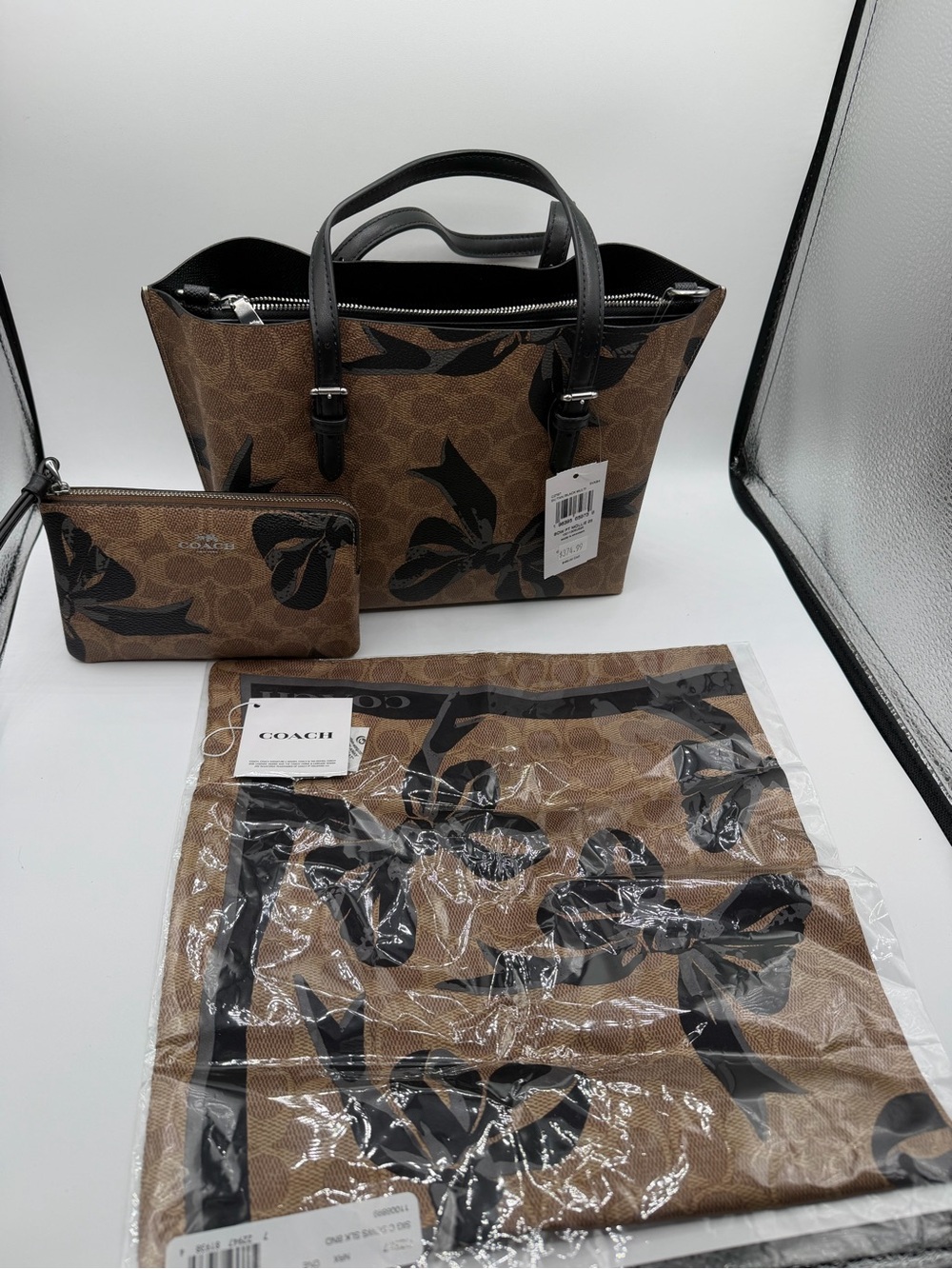 NWT Coach CZ767 Mollie Tote 25 Signature Canvas Bow Print Matching Wallet Scarf